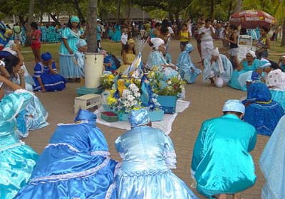 Garantida, festa de Iemanjá anima praia de Maceió