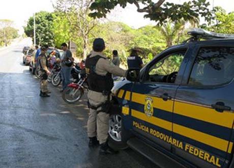 PRF intensifica ações em rodovias de Alagoas durante o feriado prolongado