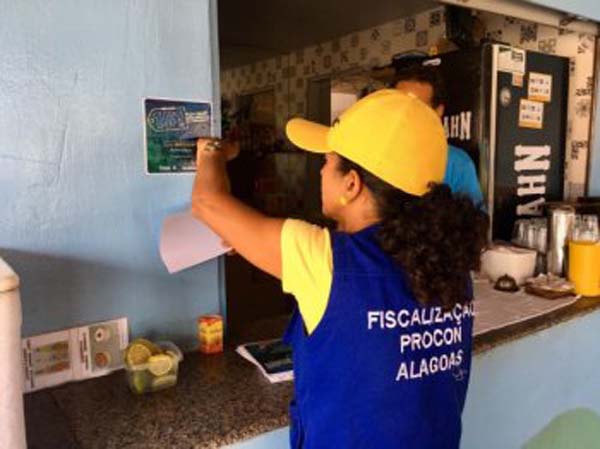 Procon Verão: ação é direcionada a hotéis, restaurantes, bares e companhias aéreas