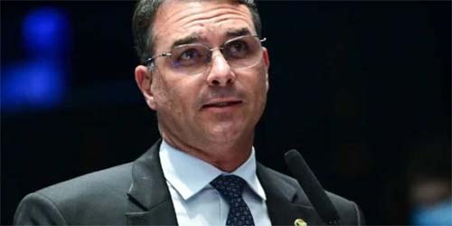 Surpreendente avanço de Flávio Bolsonaro em nova sondagem e possíveis mudanças na corrida presidencial de 2026