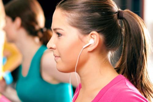 Fones de ouvido: uso inadequado pode causar perda auditiva