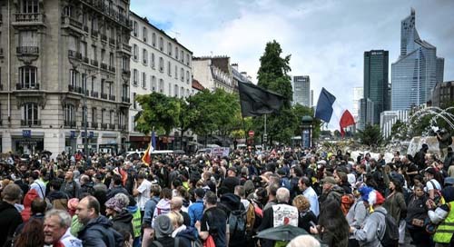 França tem recorde diário de mais de 200 mil casos novos de Covid-19