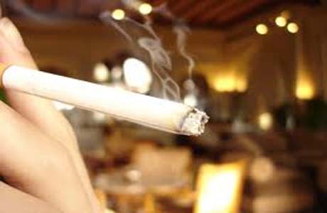 Como parar de fumar: médico orienta busca por ajuda profissional