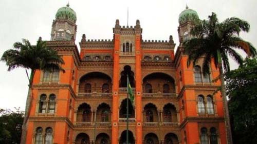 Fiocruz pode entregar 40 milhões de vacinas a menos do que o previsto para 2021