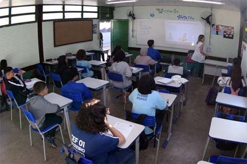 Com 379 votos, Câmara exclui Fundeb do novo arcabouço fiscal