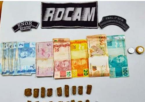 “Galeguinha da quebrada” é presa com drogas em Arapiraca