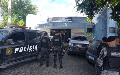 MP de Pernambuco abre inquérito para apurar morte de suspeitos após confronto com a polícia de Alagoas