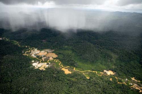 Mineração e garimpo disputam área maior do que a Bélgica dentro da Terra Indígena Yanomami