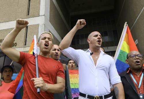 Na Venezuela, 30 homens LGBTQIA+ são presos porque estavam em uma festa
