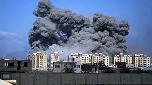 Gaza: cerco ao hospital al-Shifa. Prosseguem as negociações de libertação de reféns no Qatar