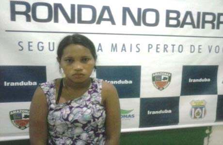 Mulher mata degolado o próprio filho de 8 dias 