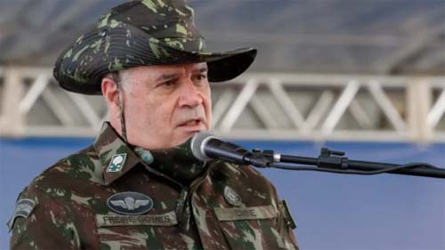 Comandante pede que soldados não acreditem em 