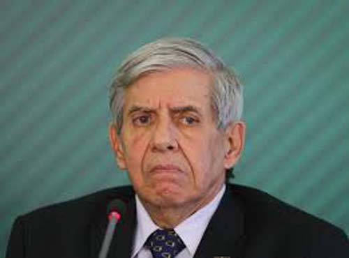 Apreensão de celular de Bolsonaro traria 'consequências imprevisíveis', diz general Heleno