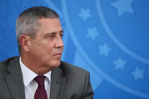 Ministro-chefe da Casa Civil sofre mal súbito e é internado em hospital de Maceió