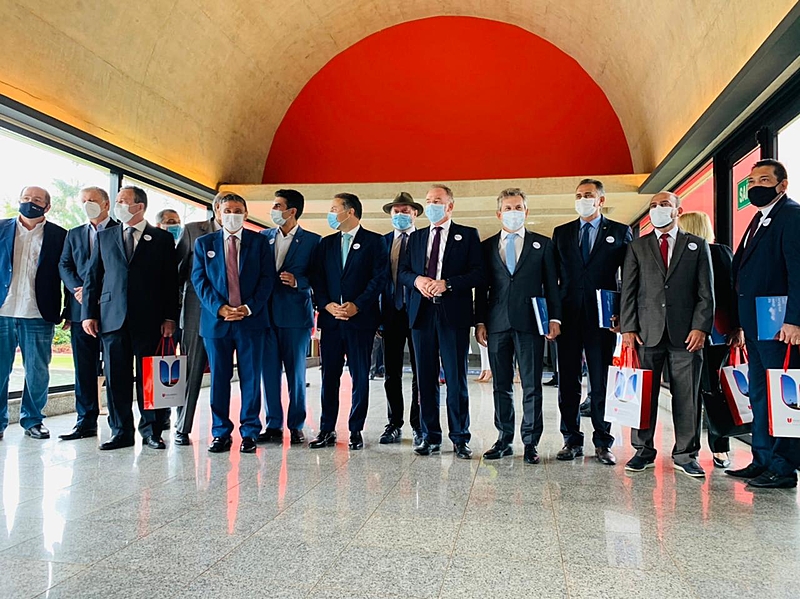 Governos de 22 estados se unem para pedir agilidade na liberação da vacina Sputnik V