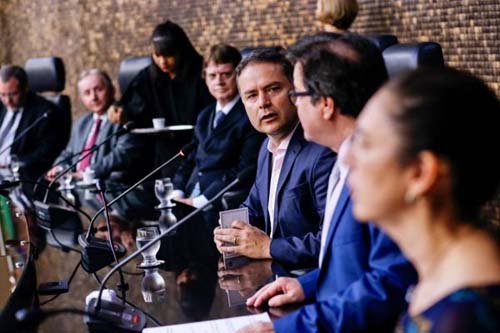 Governador sanciona lei que cria Vara de Combate aos Crimes Contra Vulneráveis