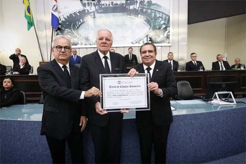 Grão-Mestre Geral do Grande Oriente do Brasil recebe título de Cidadão Honorário em Alagoas.
