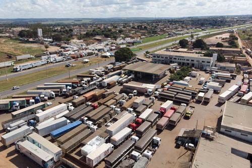 A horas da greve prometida, caminhoneiros preveem fracasso