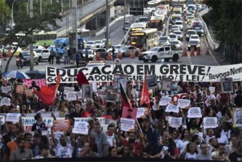 Profissionais da educação convocam mobilização no país