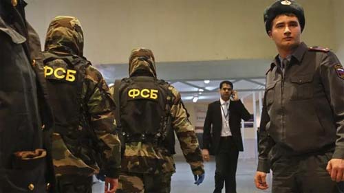 Conheça o movimento anti-Kremlin ‘Ponte Negra’, que atacou o temido FSB russo