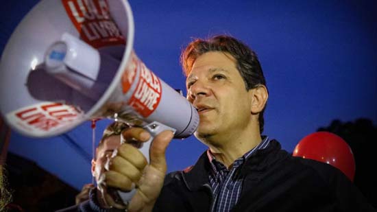 Pesquisa: como candidato de Lula, Haddad salta e encosta em Bolsonaro