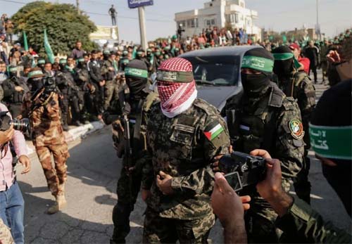 Perspectivas de Paz em Meio à Tensão em Gaza: Avaliando o Impacto do Plano de Trump e a Reação de Hamas