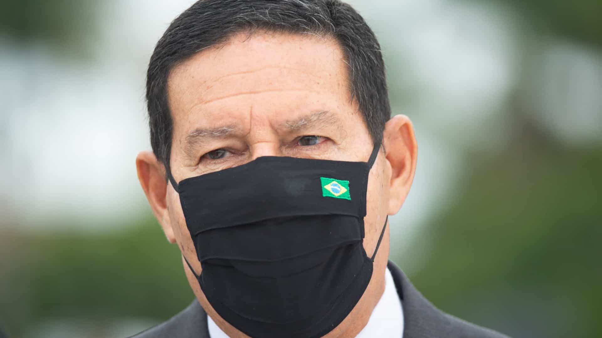 'Senadores não são investigadores', diz Mourão sobre CPI da Covid
