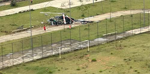 Helicóptero cai em parque na Zona Sul de São Paulo