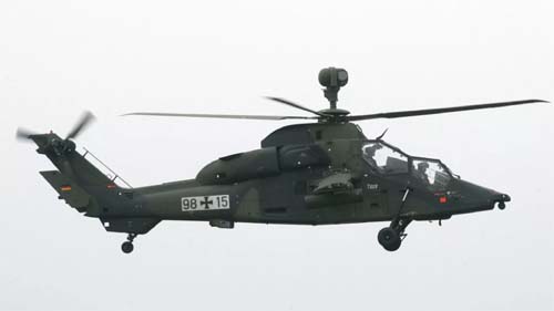 Mar Báltico: Navio russo dispara munições de sinalização contra helicóptero militar alemão
