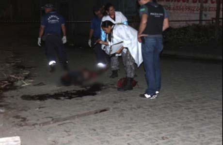 Homem é assassinado a pauladas em rua por trás do Mercado da Produção 