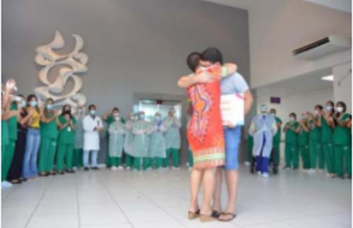 Hospital da Mulher registra milésima alta de paciente curado da Covid-19