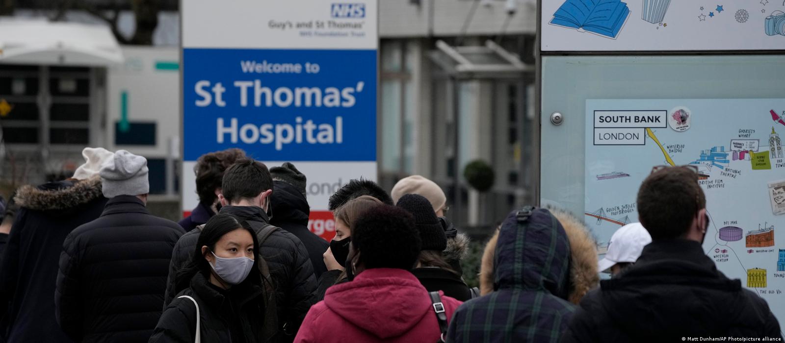 Ômicron se espalha a um ritmo sem precedentes, alerta OMS