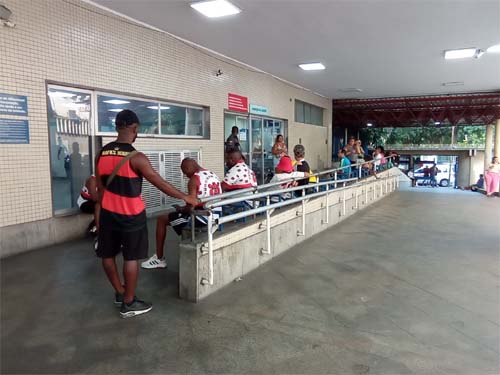 Ao menos 30 feridos em festa do Flamengo são levados a Hospital Souza Aguiar