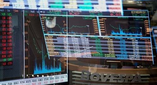 Ibovespa dispara e alcança 122 mil pontos pela 1ª vez na história