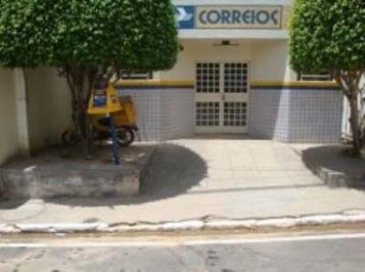 Bandidos invadem e roubam pela sétima vez a agência dos Correios de Igreja Nova 