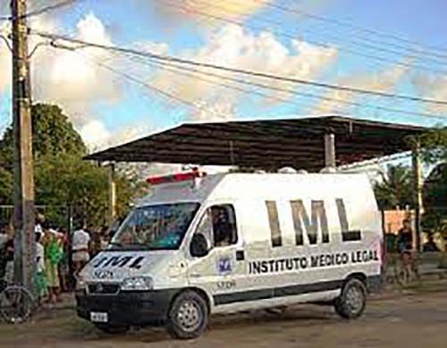 Suspeito se identifica como policial e executa homem em Maceió