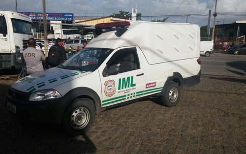 Homem de 24 anos é morto a tiros no Benedito Bentes