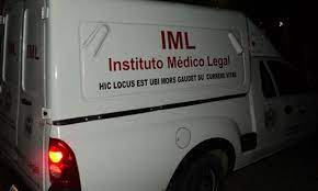 Jovem é assassinado com 4 tiros em ponto de ônibus em Ouro preto em Maceió