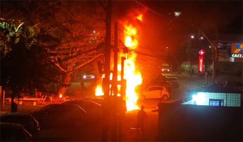 Food truck pega fogo na Pajuçara e assusta moradores