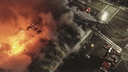 Incêndio em boate na Rússia deixa pelo menos 15 mortos; suspeito é preso