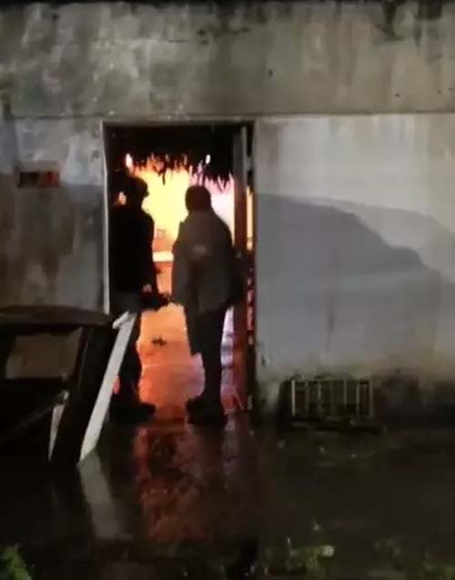 Mulher morre após incêndio em residência no bairro Jardim Esperança, em Arapiraca