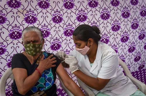 Índia vacina 10 milhões de pessoas contra a covid-19 em apenas um dia