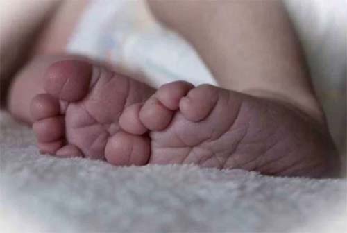 Homem matou filha recém-nascida no Paquistão porque preferia um menino