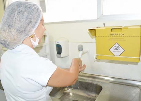 Infecção Hospitalar - Especialista destaca desafio de combater bactérias resistentes em hospitais