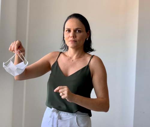 Comer fora de casa requer a adoção de medidas contra a Covid-19, orienta médica