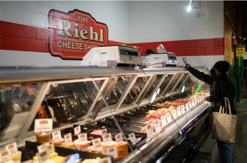 Inflação ao consumidor nos EUA vai a 7,9% em fevereiro, maior valor em 40 anos  