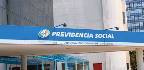 Após 52 dias em greve, médicos peritos do INSS voltam a trabalhar