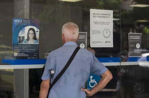 INSS faz exigência de documentos novos para pedido de benefícios. Entenda