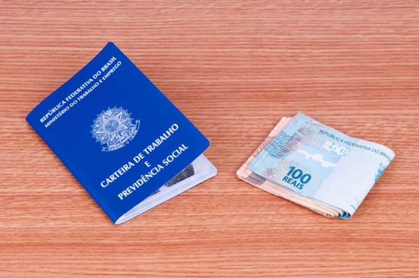 INSS vai contratar 7 mil militares da reserva para reduzir fila