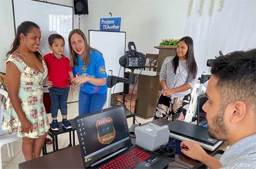 Instituto de Identificação de Alagoas realiza ação para pessoas com espectro autista e PCDs
